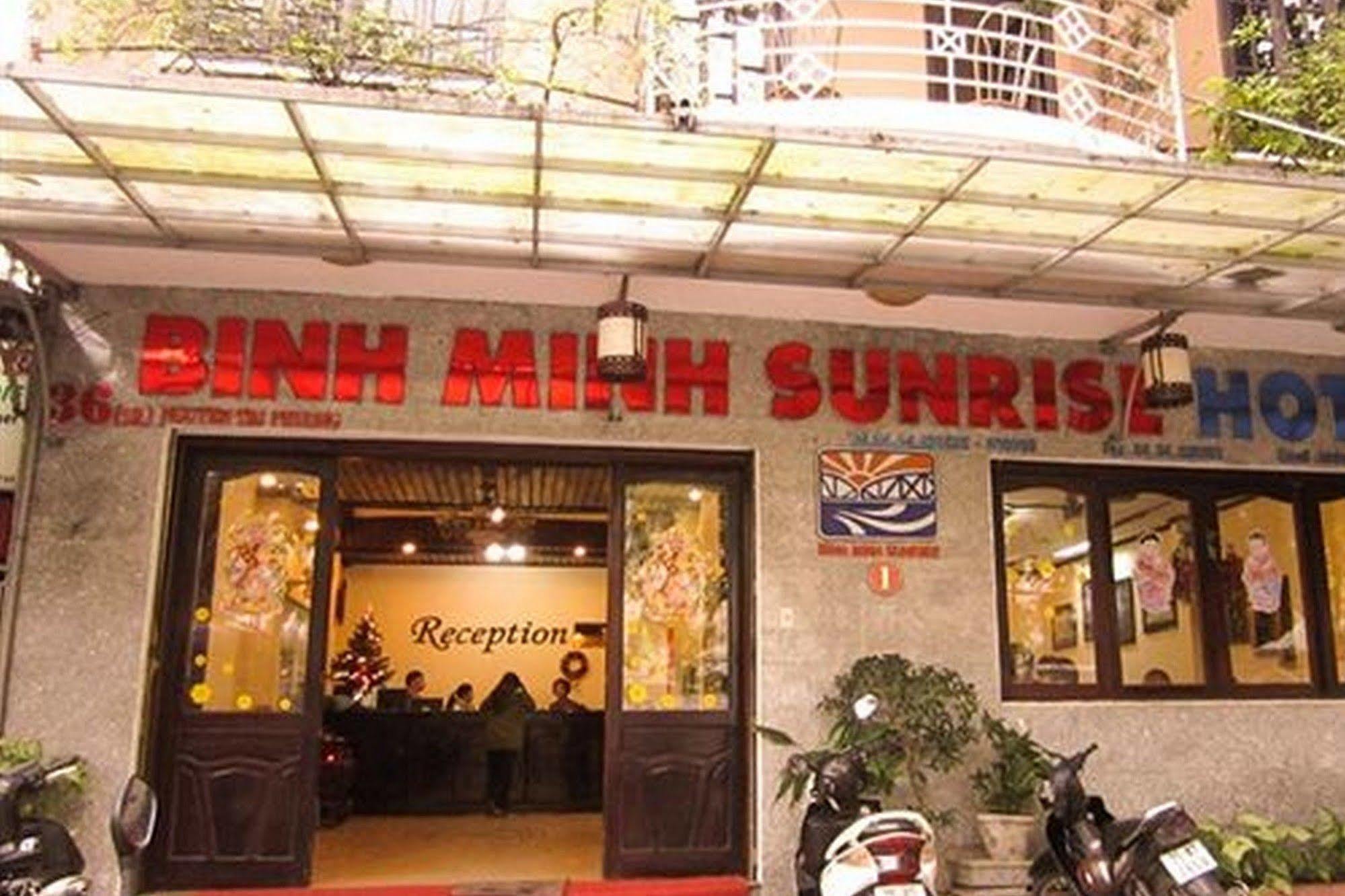 Binh Minh Sunrise Hue Hotel Buitenkant foto