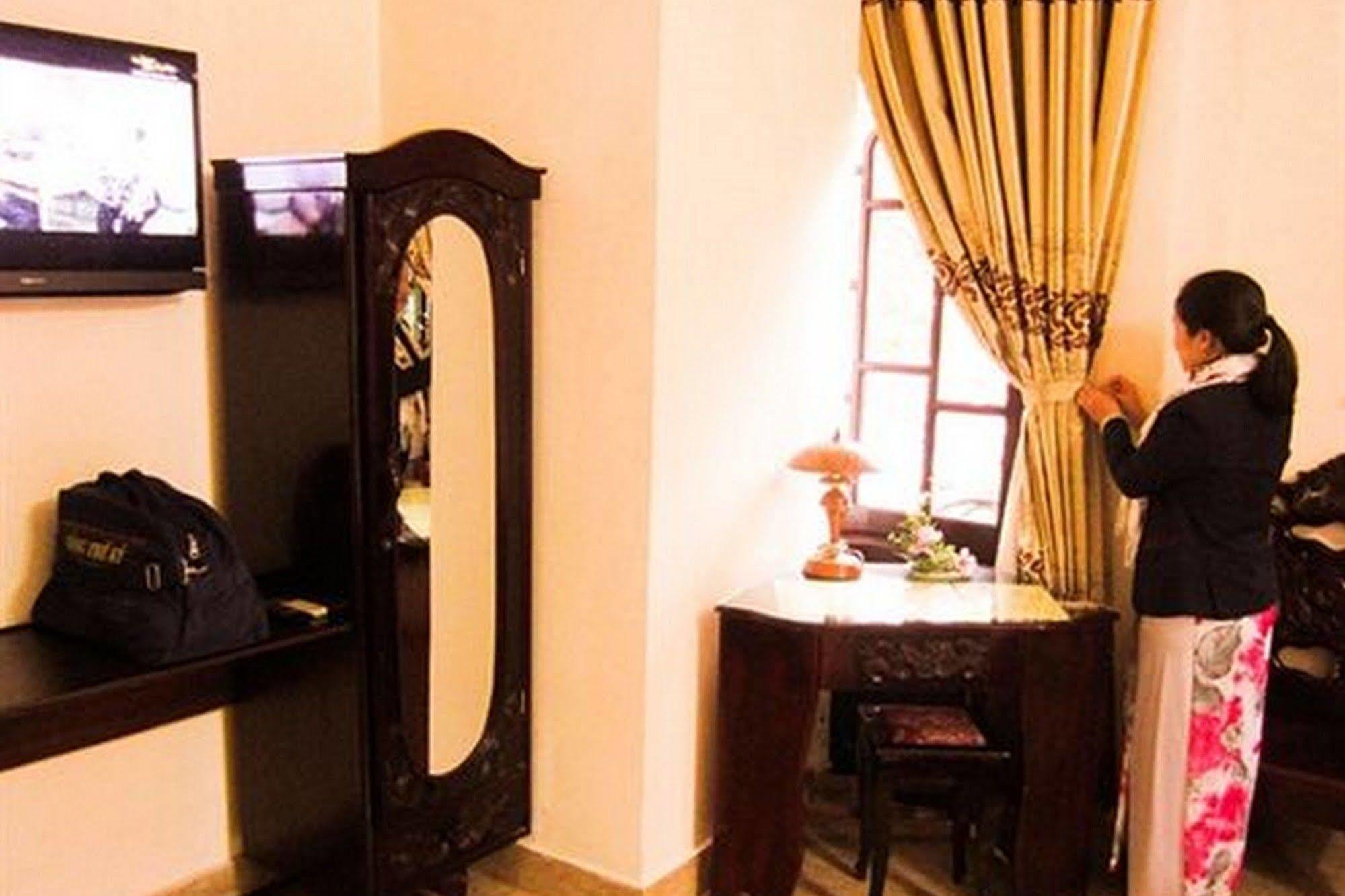 Binh Minh Sunrise Hue Hotel Buitenkant foto