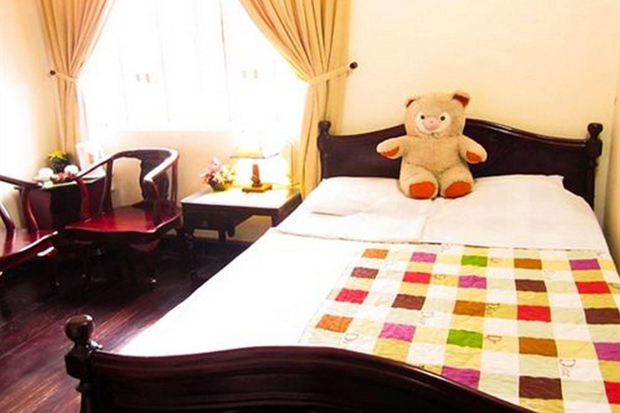 Binh Minh Sunrise Hue Hotel Buitenkant foto