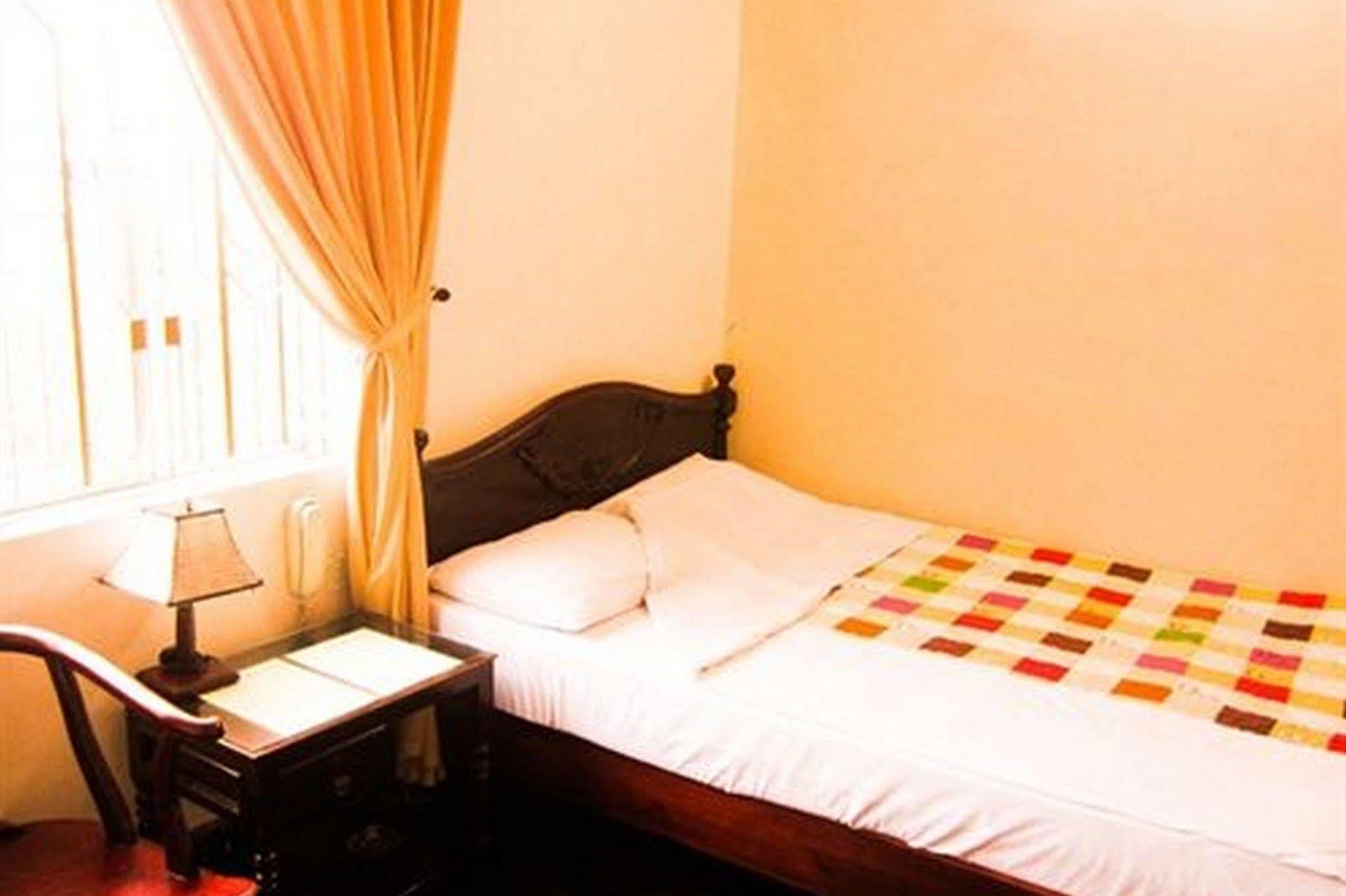 Binh Minh Sunrise Hue Hotel Buitenkant foto