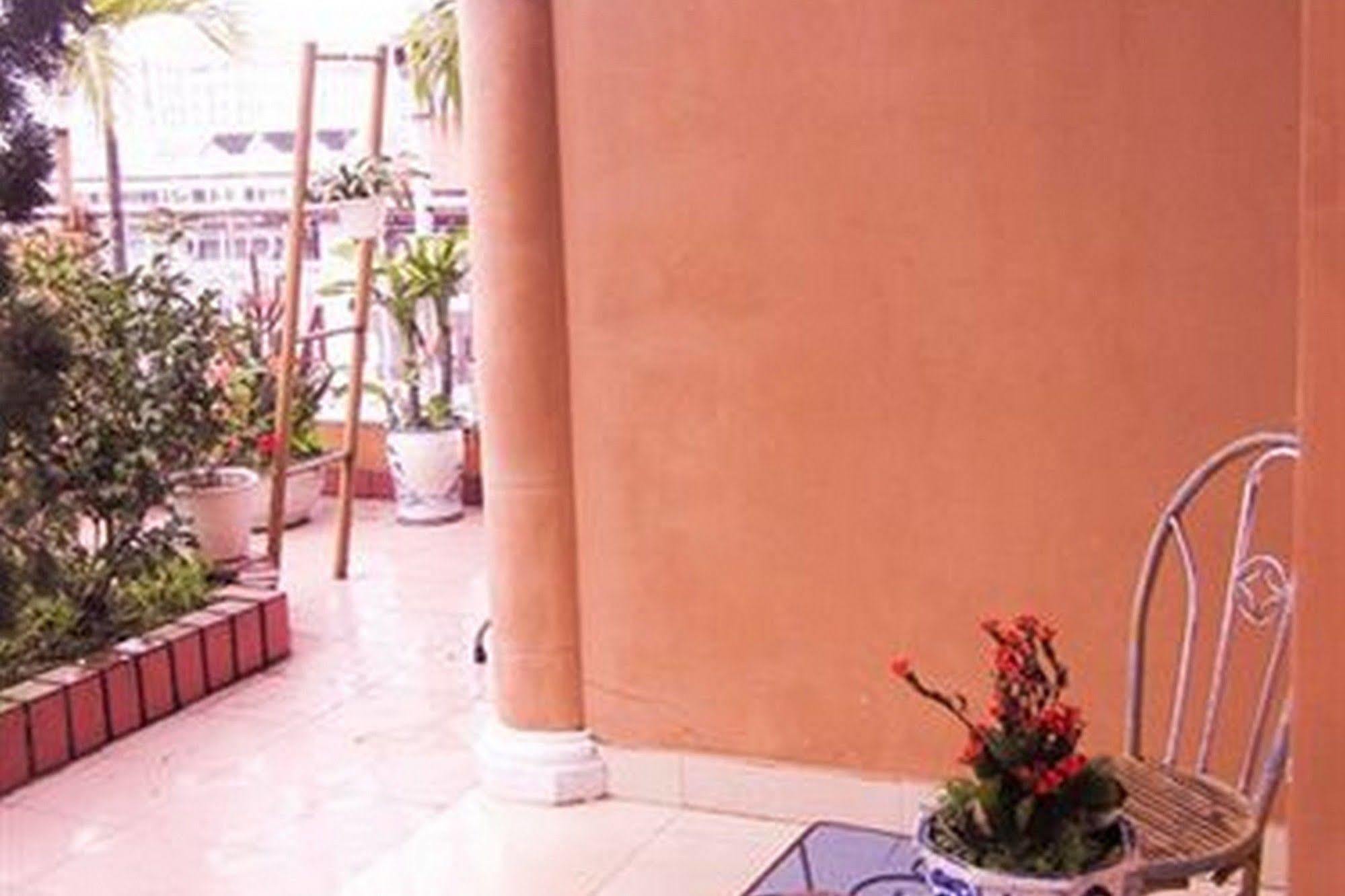 Binh Minh Sunrise Hue Hotel Buitenkant foto